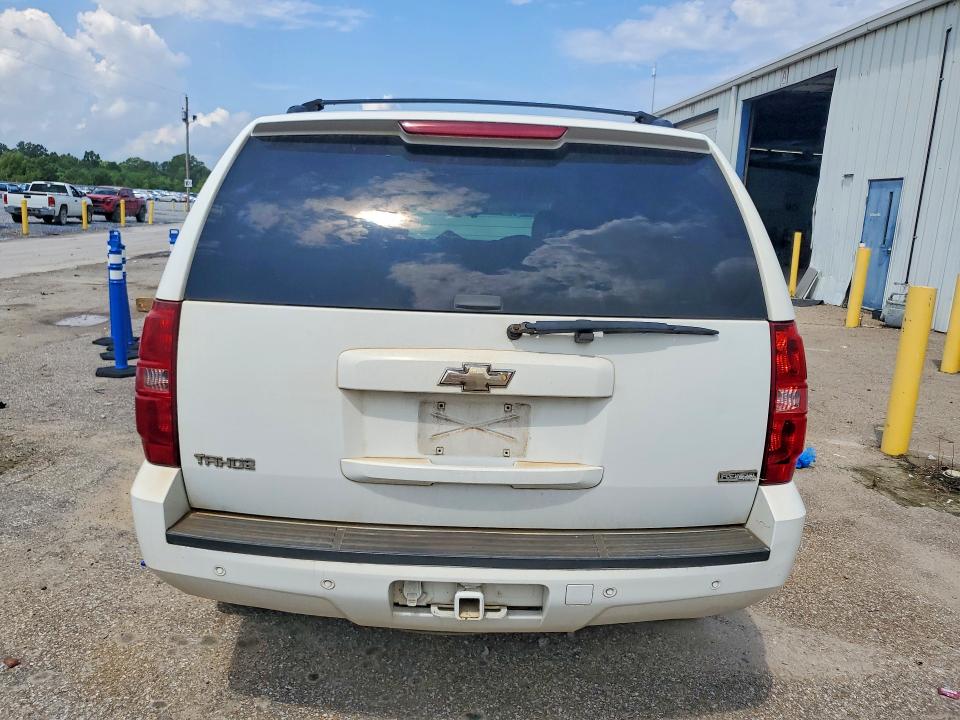 64226836 :رقم المزاد ، 1GNSCBE03BR135239 vin ، 2011 Chevrolet Tahoe مزاد بيع