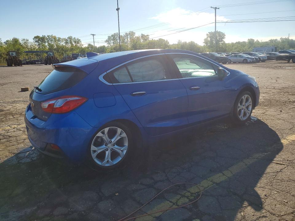 65904366 :رقم المزاد ، 3G1BF6SM5HS508598 vin ، 2017 Chevrolet Cruze مزاد بيع