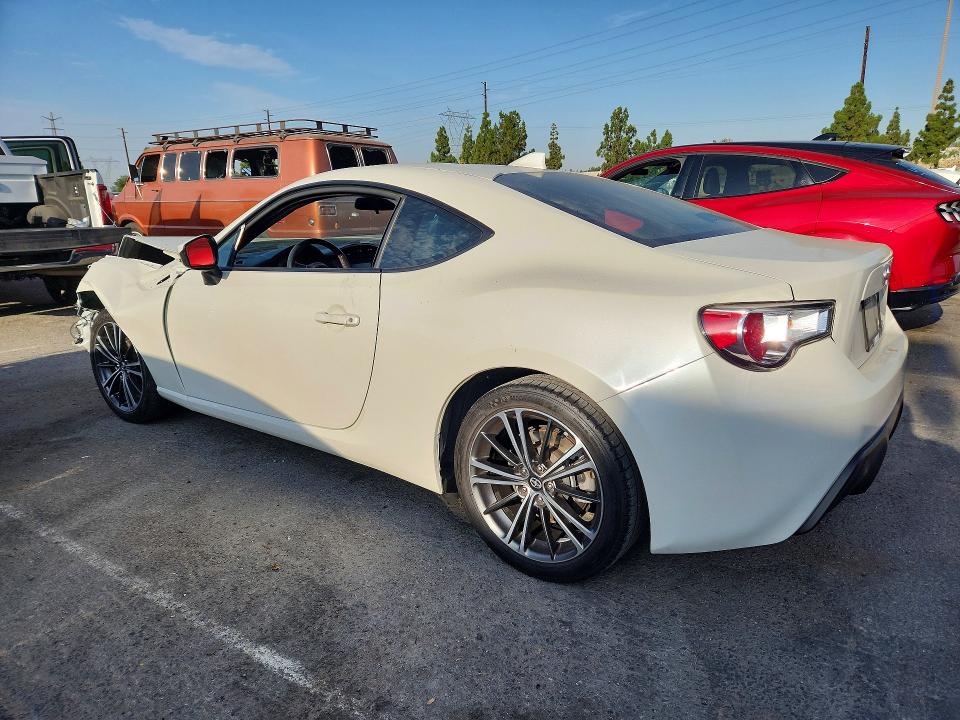 2015 Scion Fr-s მანქანა იყიდება აუქციონზე, vin: JF1ZNAA15F8713630, აუქციონის ნომერი: 64235916