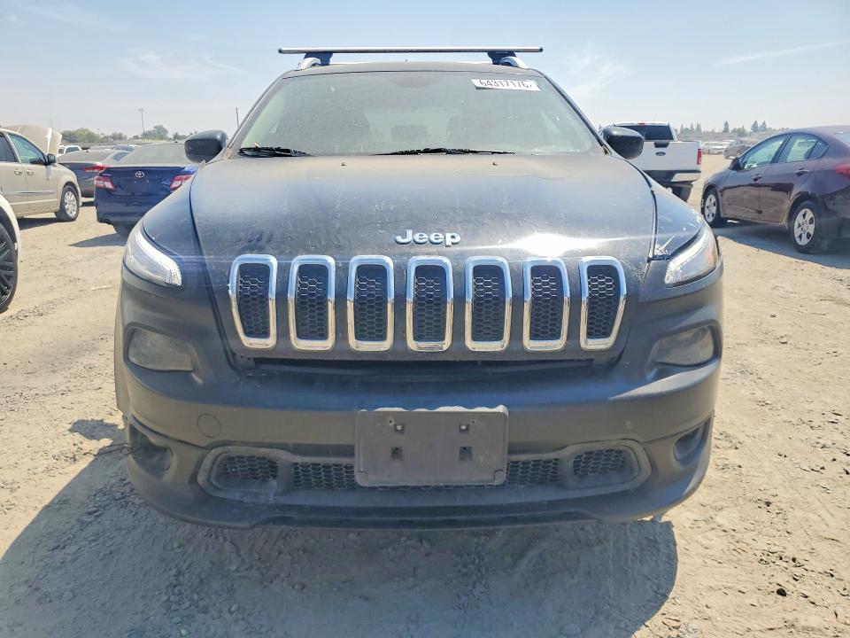 Продаж на аукціоні авто 2017 Jeep Cherokee, vin: 1C4PJLCBXHW643345, номер лоту: 64317176