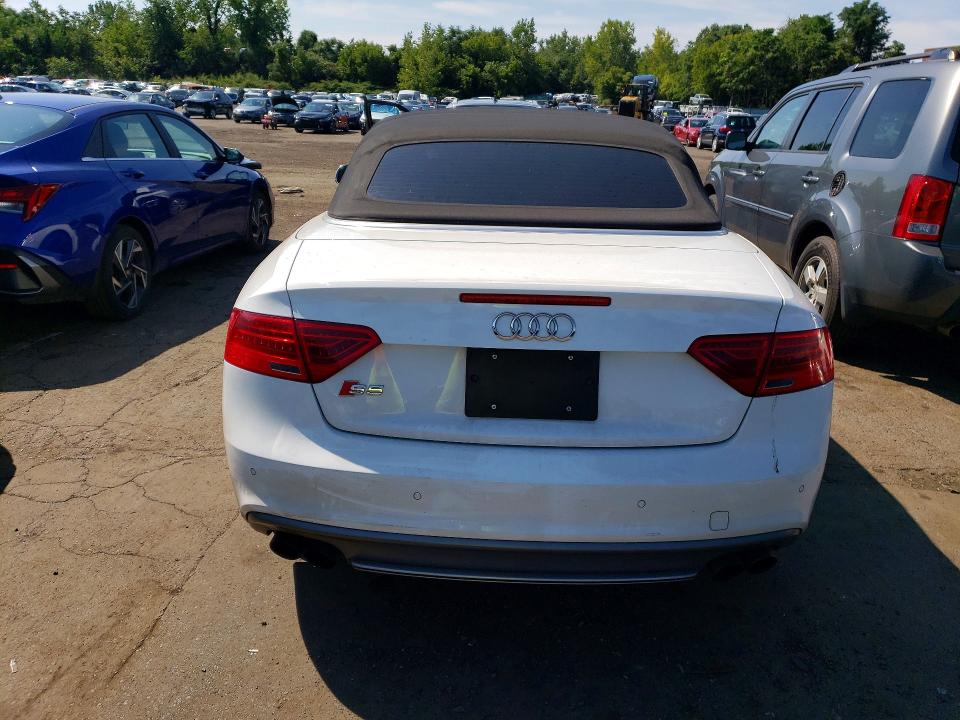 Продажа на аукционе авто 2015 Audi S5, vin: WAUCGAFH3FN009876, номер лота: 64996976