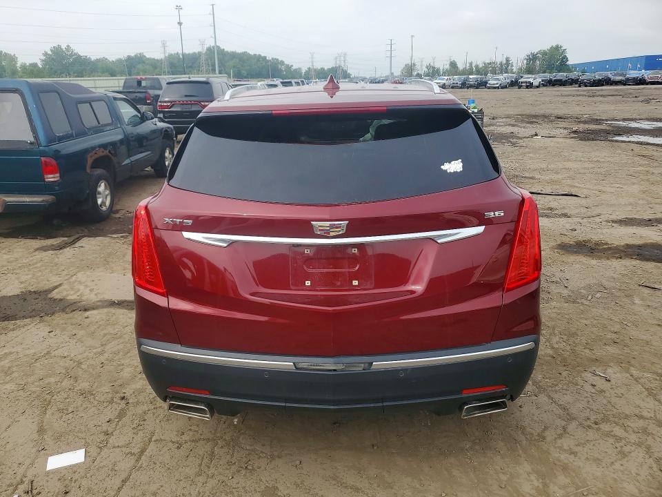 63905456 :رقم المزاد ، 1GYKNARS5HZ322445 vin ، 2017 Cadillac Xt5 مزاد بيع