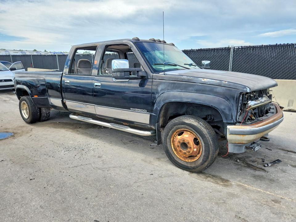 65305536 :رقم المزاد ، 1GTHK33J1YF453961 vin ، 2000 Gmc Sierra مزاد بيع