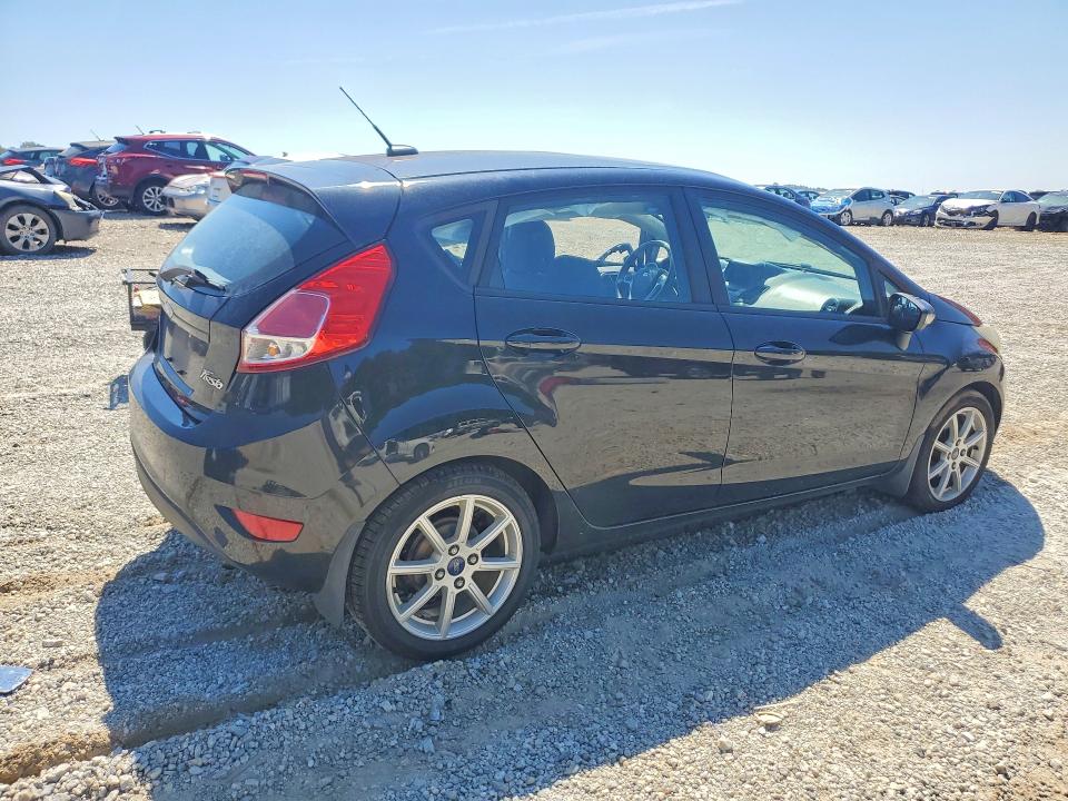 66074826 :رقم المزاد ، 3FADP4EJ0FM152619 vin ، 2015 Ford Fiesta مزاد بيع