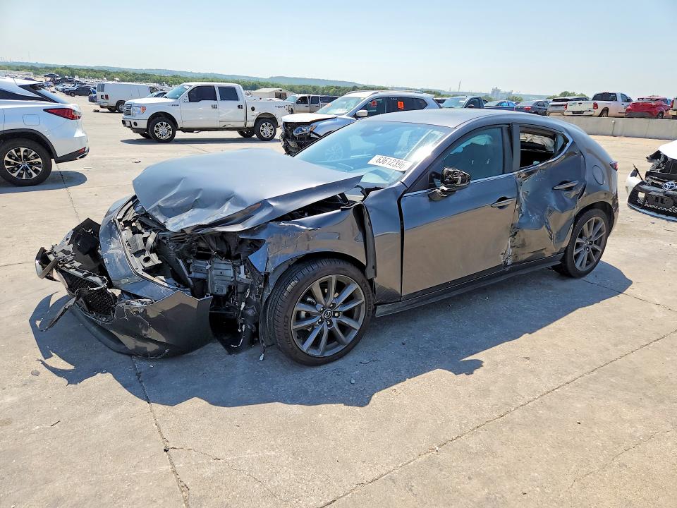 63612396 :رقم المزاد ، JM1BPALM5P1610456 vin ، 2023 Mazda 3 مزاد بيع