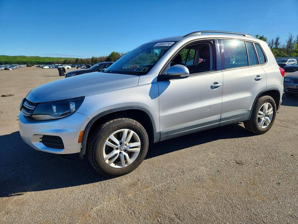 65849716 :رقم المزاد ، WVGAV7AX7HK033700 vin ، 2017 Volkswagen Tiguan مزاد بيع