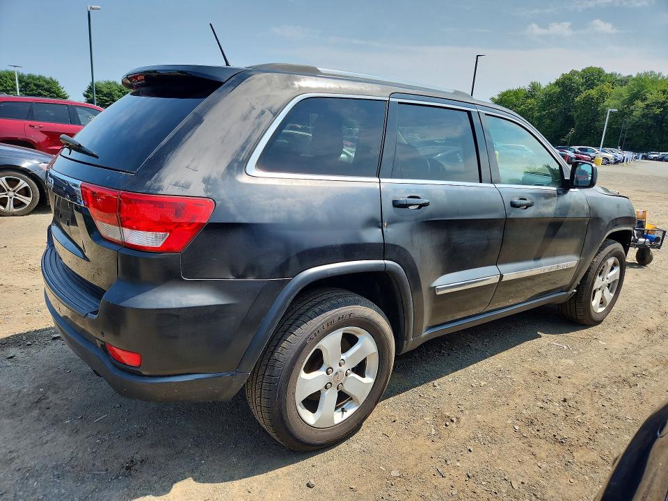 2011 Jeep Grand Cherokee მანქანა იყიდება აუქციონზე, vin: 1J4RR4GG8BC570511, აუქციონის ნომერი: 64257766