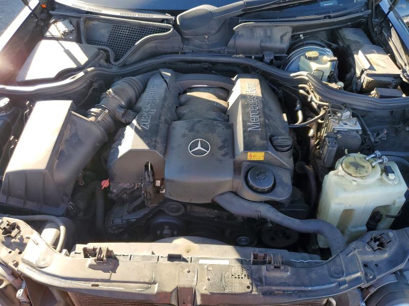2000 Mercedes-benz E მანქანა იყიდება აუქციონზე, vin: WDBJF65JXYB013473, აუქციონის ნომერი: 65321716
