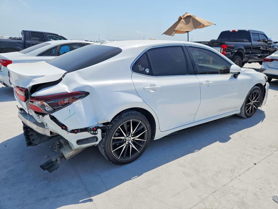 2022 Toyota Camry მანქანა იყიდება აუქციონზე, vin: 4T1G11AK5NU671483, აუქციონის ნომერი: 59665576