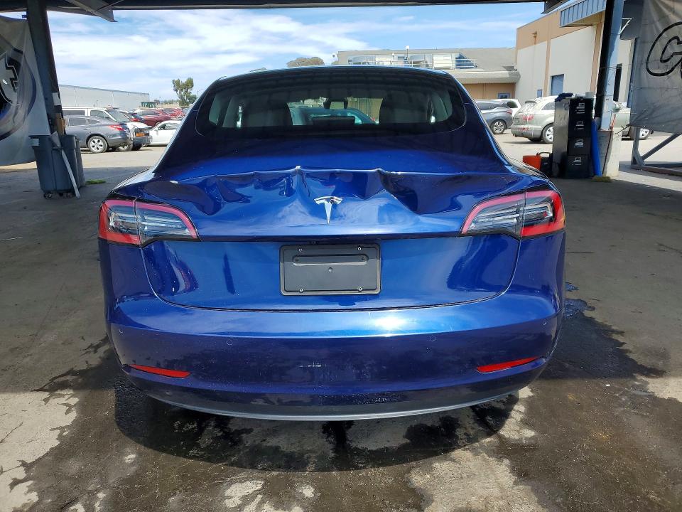 65703656 :رقم المزاد ، 5YJ3E1EAXNF143469 vin ، 2022 Tesla Model 3 مزاد بيع