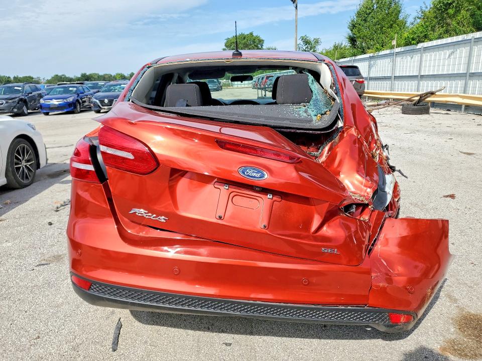 2018 Ford Focus მანქანა იყიდება აუქციონზე, vin: 1FADP3H26JL301995, აუქციონის ნომერი: 64997406