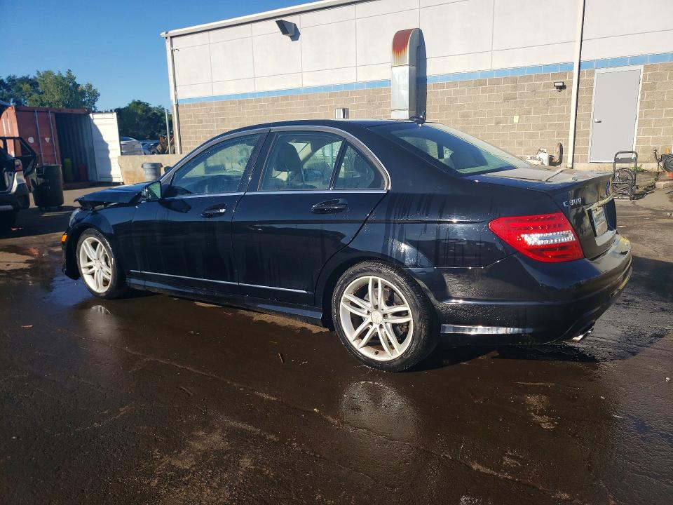 Продажа на аукционе авто 2013 Mercedes-benz C, vin: WDDGF8AB9DA811782, номер лота: 66057756