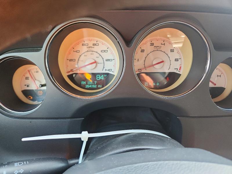 64496196 :رقم المزاد ، 2B3CJ4DG0BH602373 vin ، 2011 Dodge Challenger مزاد بيع