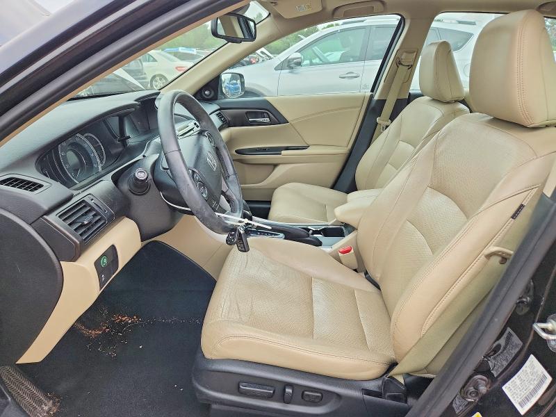 62528646 :رقم المزاد ، 1HGCR2F88FA159834 vin ، 2015 Honda Accord مزاد بيع