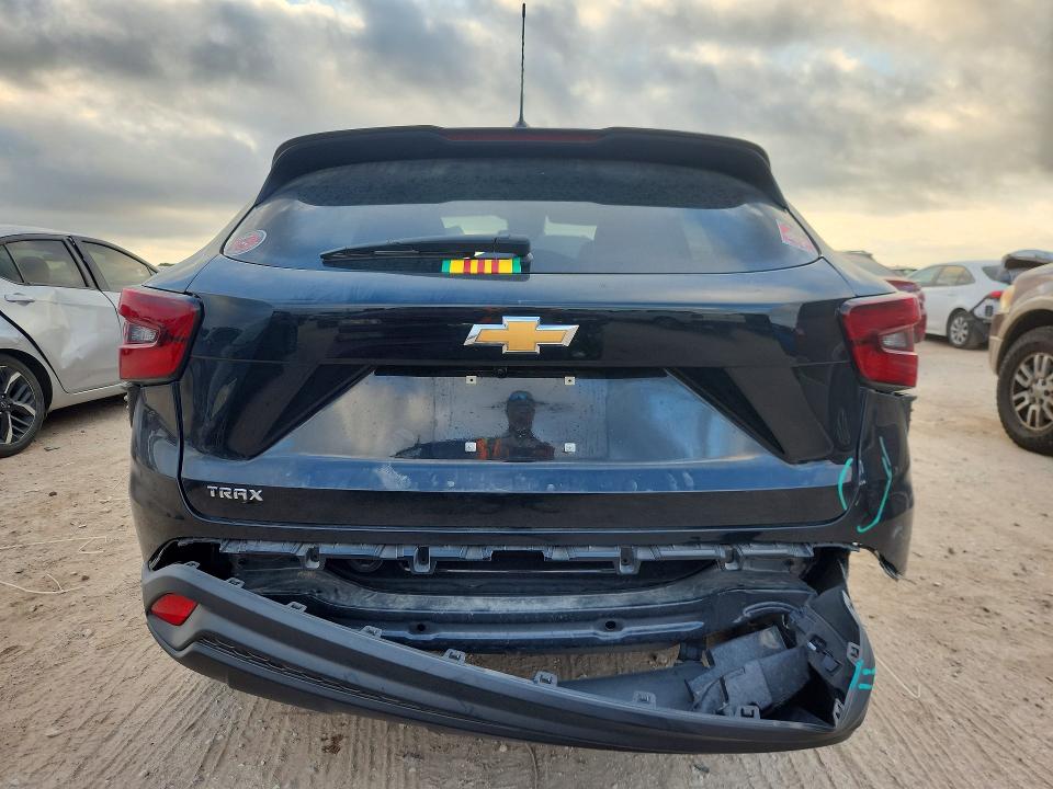 Продажа на аукционе авто 2025 Chevrolet Trax, vin: KL77LFEPXSC332427, номер лота: 64819966