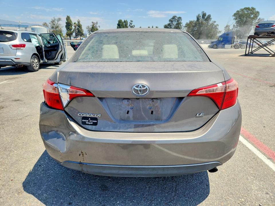 Продажа на аукционе авто 2018 Toyota Corolla, vin: 2T1BURHE2JC090115, номер лота: 63999536