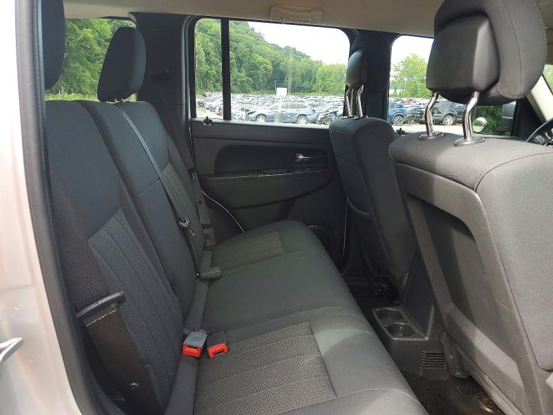 63725606 :رقم المزاد ، 1J4PN2GK0BW504464 vin ، 2011 Jeep Liberty مزاد بيع