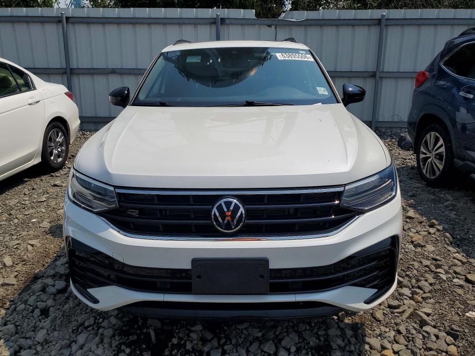 63895506 :رقم المزاد ، 3VV8B7AX6NM144854 vin ، 2022 Volkswagen Tiguan مزاد بيع