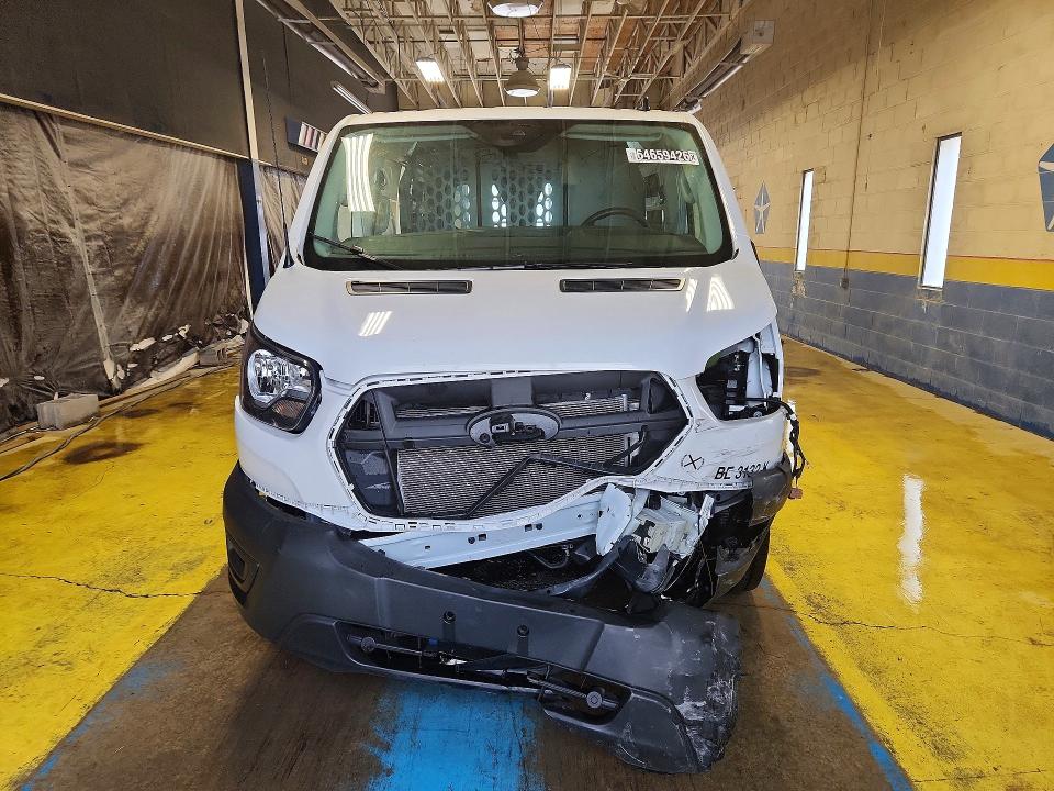 2025 Ford Transit მანქანა იყიდება აუქციონზე, vin: 1FTBR1Y8XSKA49499, აუქციონის ნომერი: 64659426