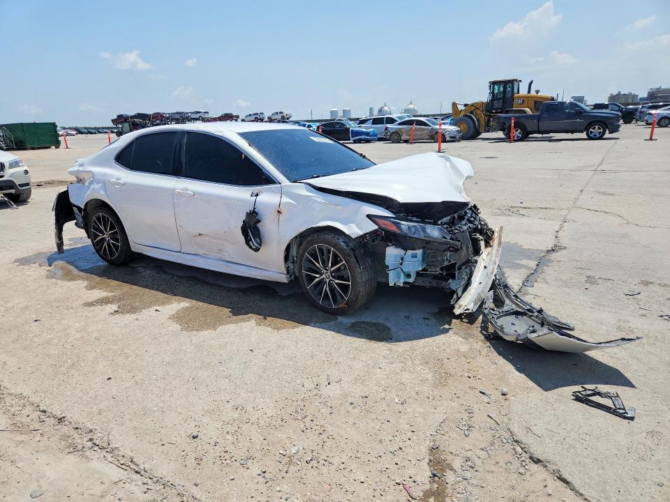 63902856 :رقم المزاد ، 4T1G11AK9PU769841 vin ، 2023 Toyota Camry مزاد بيع
