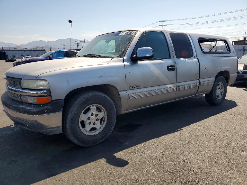 Auction sale of the 2000 Chevrolet Silverado, vin: 1GCEC19VXYZ352995, lot number: 63743996