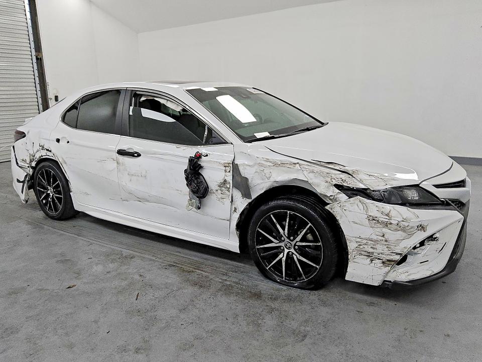 Продаж на аукціоні авто 2024 Toyota Camry, vin: 4T1T11AK6RU890330, номер лоту: 64959876