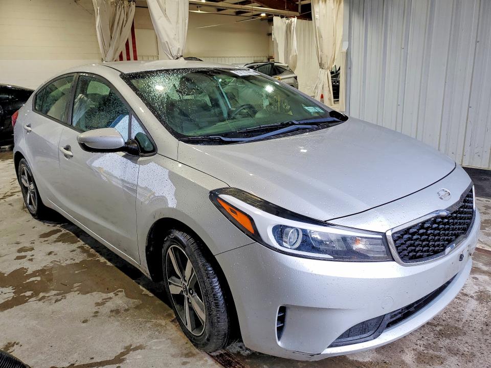 2018 Kia Forte მანქანა იყიდება აუქციონზე, vin: 3KPFL4A73JE253486, აუქციონის ნომერი: 67101406