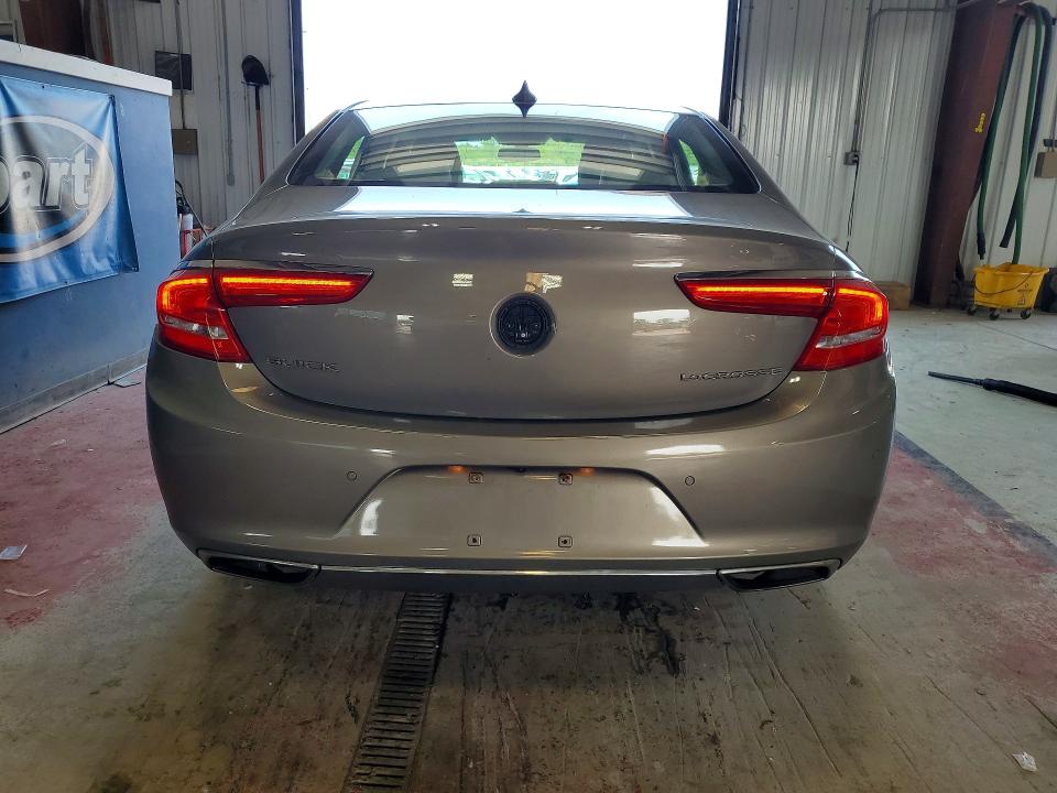 64840776 :رقم المزاد ، 1G4ZP5SS3JU140936 vin ، 2018 Buick Lacrosse مزاد بيع