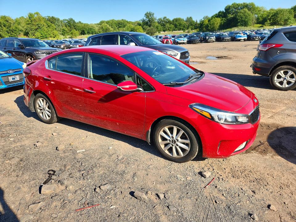 64005436 :رقم المزاد ، 3KPFL4A75HE116527 vin ، 2017 Kia Forte مزاد بيع