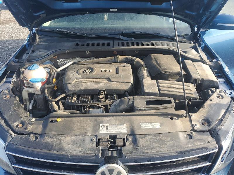 65449676 :رقم المزاد ، 3VWL07AJ8FM345454 vin ، 2015 Volkswagen Jetta مزاد بيع