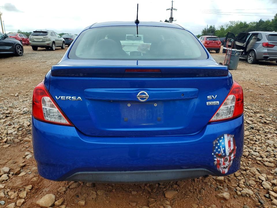 62996976 :رقم المزاد ، 3N1CN7AP5HL892282 vin ، 2017 Nissan Versa مزاد بيع