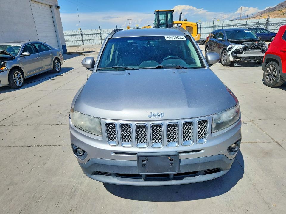 2016 Jeep Compass მანქანა იყიდება აუქციონზე, vin: 1C4NJDEB5GD616719, აუქციონის ნომერი: 66470406