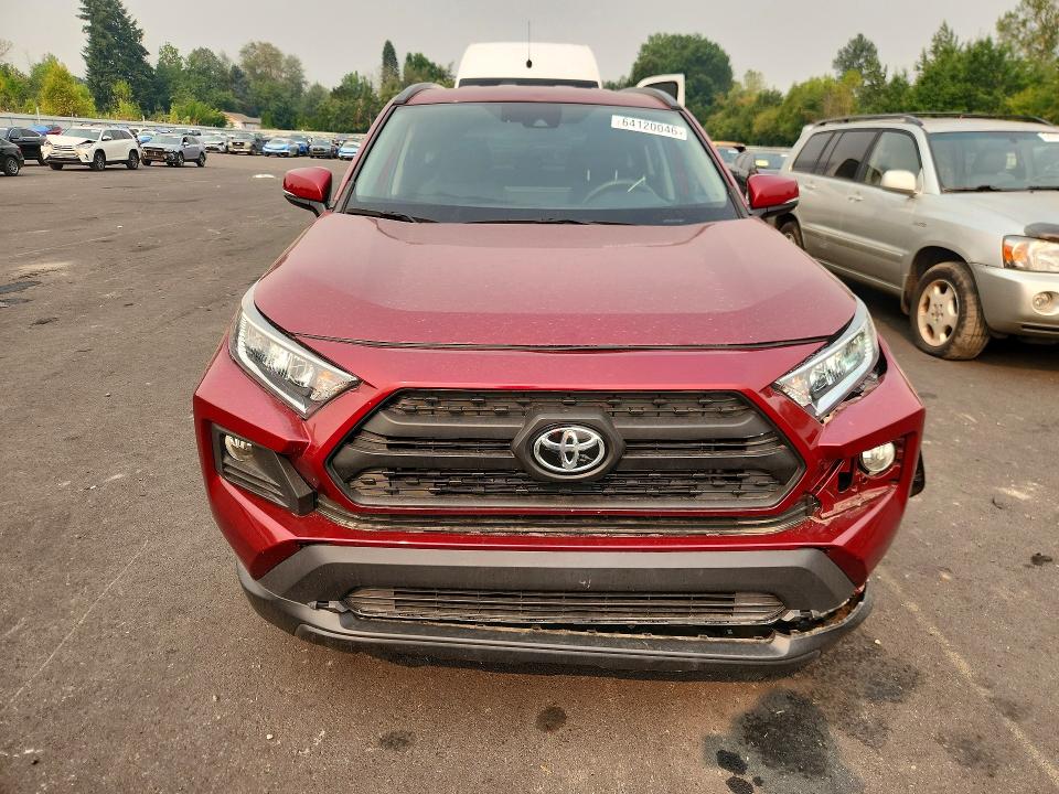 64120046 :رقم المزاد ، 2T3P1RFV0LW100800 vin ، 2020 Toyota Rav4 مزاد بيع