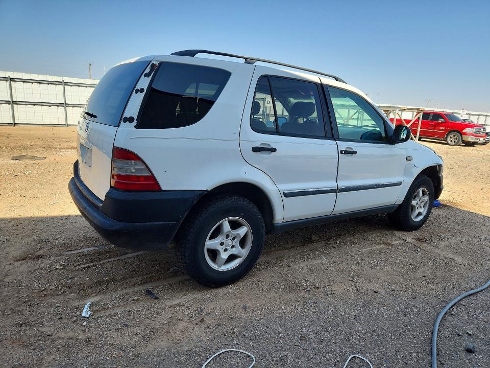 1999 Mercedes-benz Ml მანქანა იყიდება აუქციონზე, vin: 4JGAB54EXXA144933, აუქციონის ნომერი: 64899516