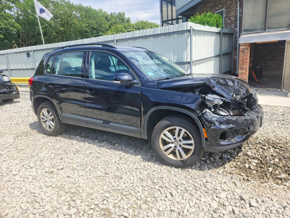 Продажа на аукционе авто 2017 Volkswagen Tiguan, vin: WVGBV7AX2HK000639, номер лота: 63804156