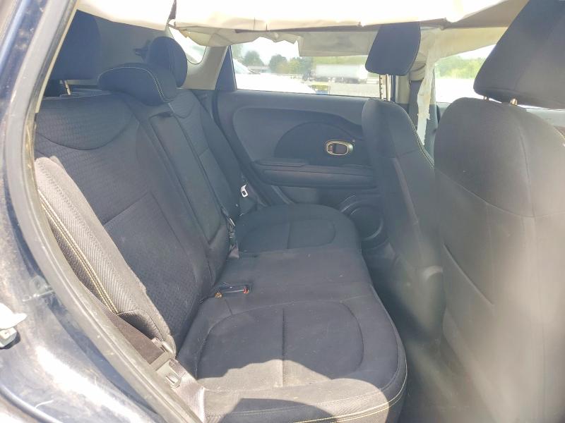 Продаж на аукціоні авто 2015 Kia Soul, vin: KNDJP3A59F7229157, номер лоту: 64132576