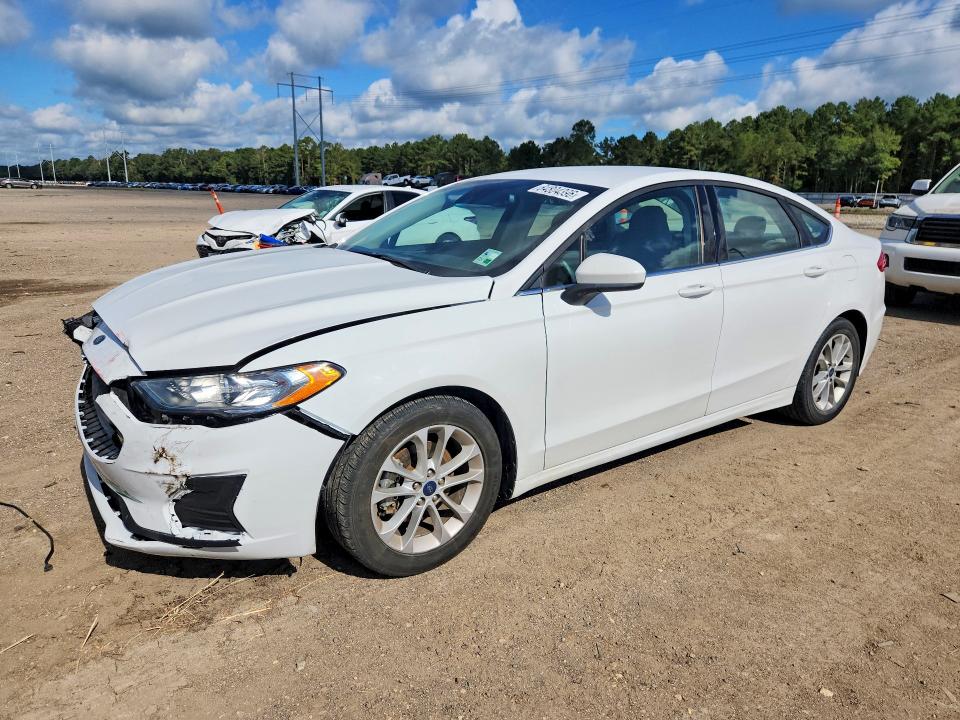 64804396 :رقم المزاد ، 3FA6P0HD7LR143714 vin ، 2020 Ford Fusion مزاد بيع