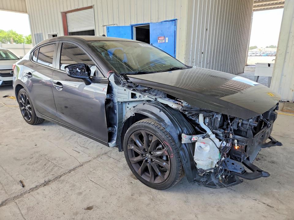 64182776 :رقم المزاد ، JM1BM1W38F1239268 vin ، 2015 Mazda 3 مزاد بيع