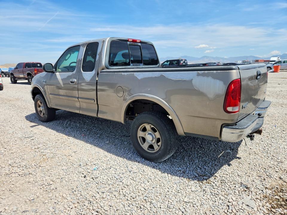 65809926 :رقم المزاد ، 1FTRX18L02NB60389 vin ، 2002 Ford F150 مزاد بيع