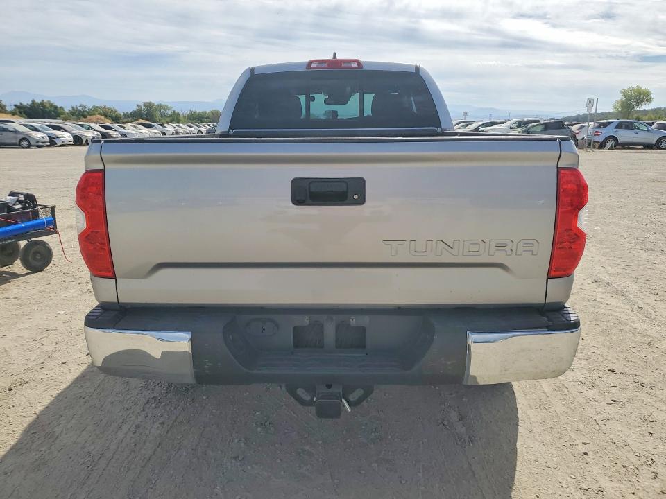 66171596 :رقم المزاد ، 5TFUY5F17MX005894 vin ، 2021 Toyota Tundra مزاد بيع