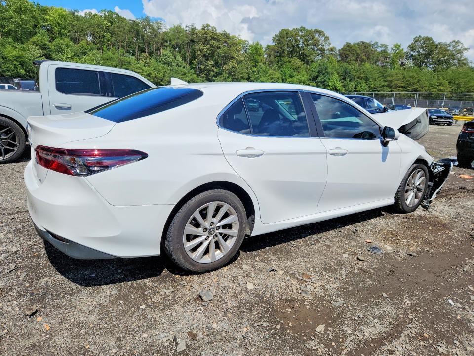 2021 Toyota Camry მანქანა იყიდება აუქციონზე, vin: 4T1C11AK2MU436469, აუქციონის ნომერი: 62796926