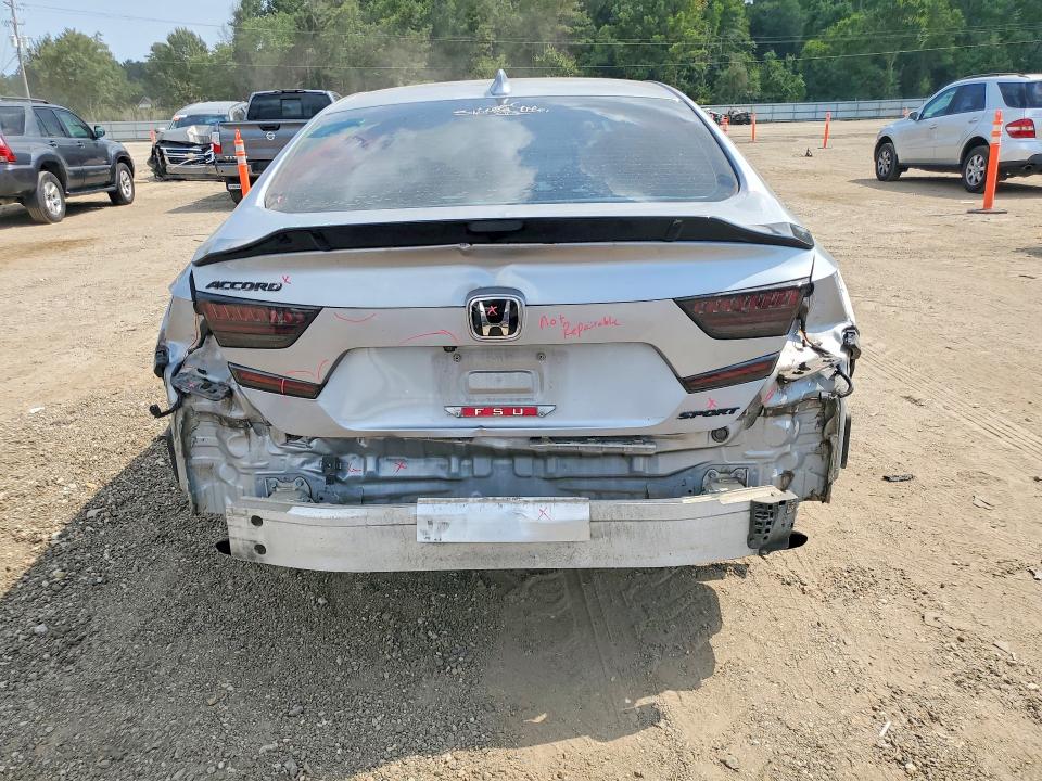 Продажа на аукционе авто 2019 Honda Accord, vin: 1HGCV1F3XKA146930, номер лота: 63988696
