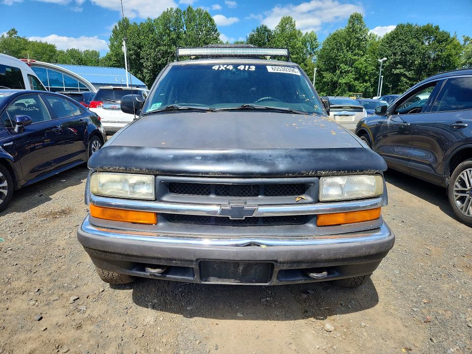 Продажа на аукционе авто 2000 Chevrolet Blazer, vin: 1GNCT18W9YK114461, номер лота: 65530396