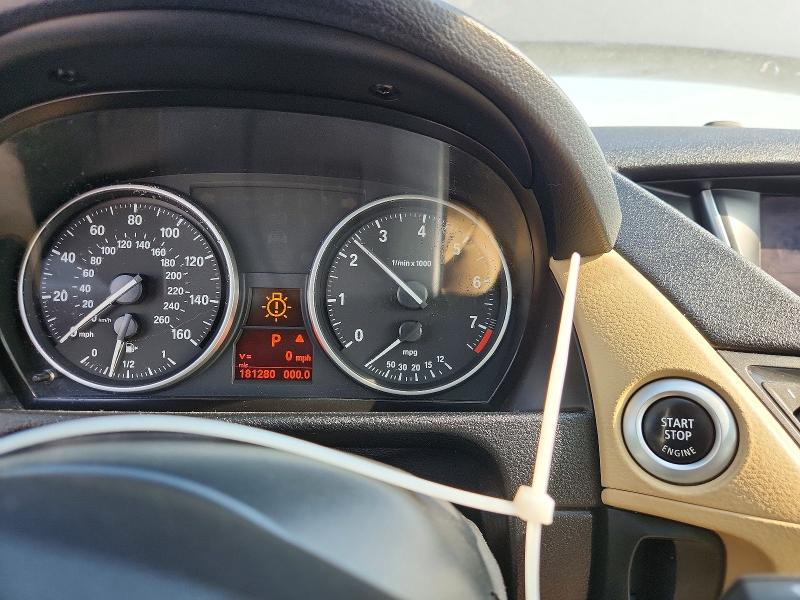2015 Bmw X1 მანქანა იყიდება აუქციონზე, vin: WBAVL1C57FVY37511, აუქციონის ნომერი: 64584866