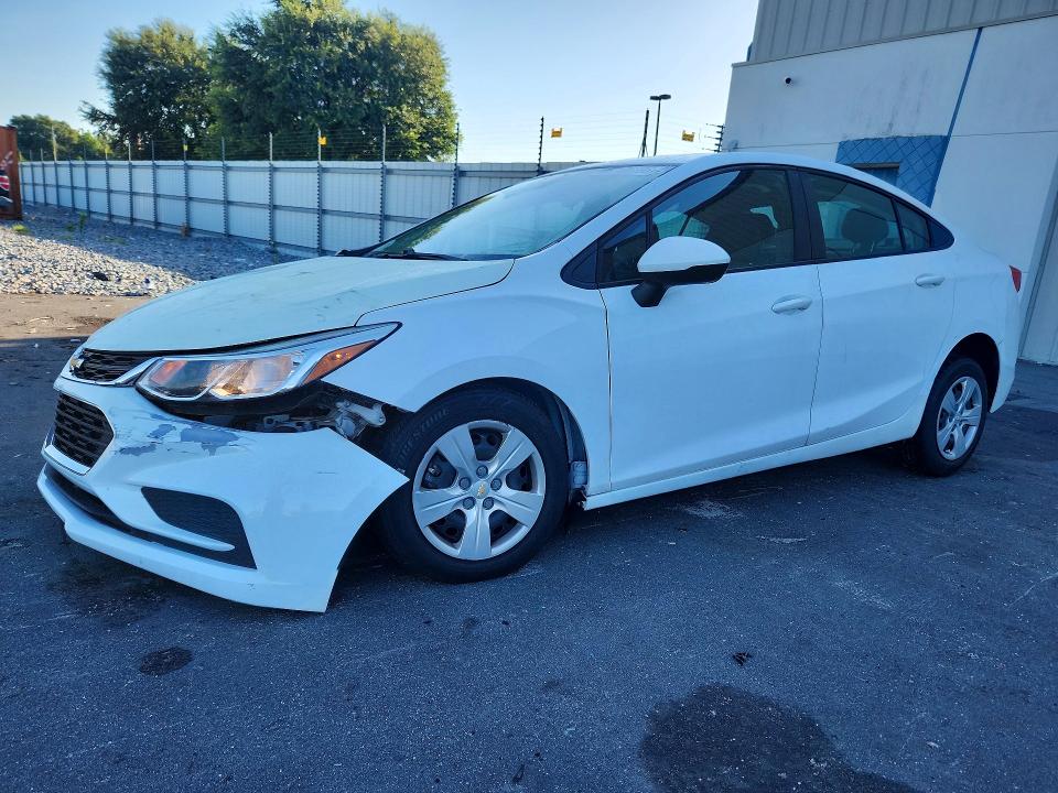 Продаж на аукціоні авто 2018 Chevrolet Cruze, vin: 1G1BC5SM4J7235368, номер лоту: 67106796