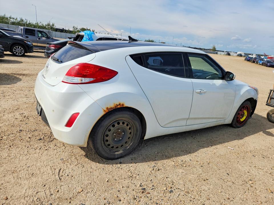 Auction sale of the 2016 Hyundai Veloster, vin: KMHTC6AD1GU261466, lot number: 63222956