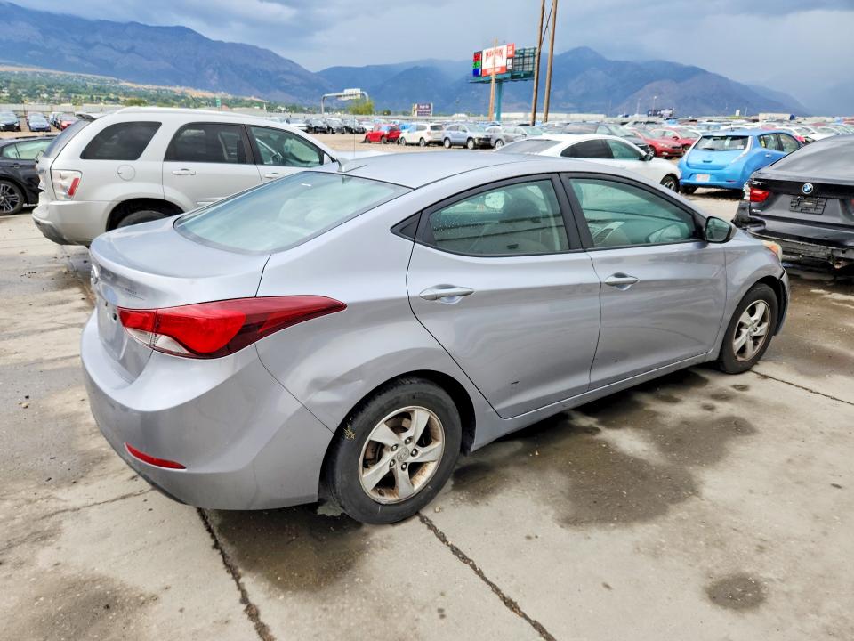 65178446 :رقم المزاد ، 5NPDH4AE4FH646116 vin ، 2015 Hyundai Elantra مزاد بيع
