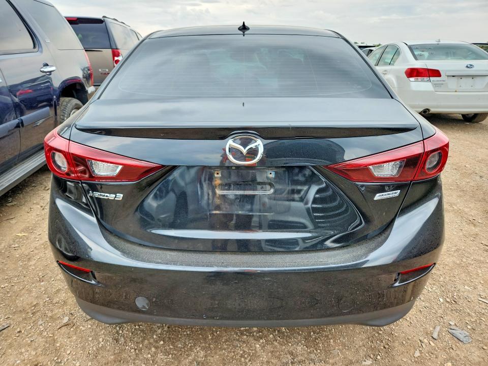63994116 :رقم المزاد ، 3MZBN1W32HM136055 vin ، 2017 Mazda 3 مزاد بيع