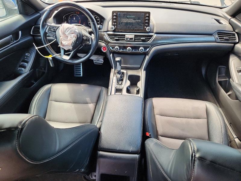65051356 :رقم المزاد ، 1HGCV1F3XJA135246 vin ، 2018 Honda Accord مزاد بيع
