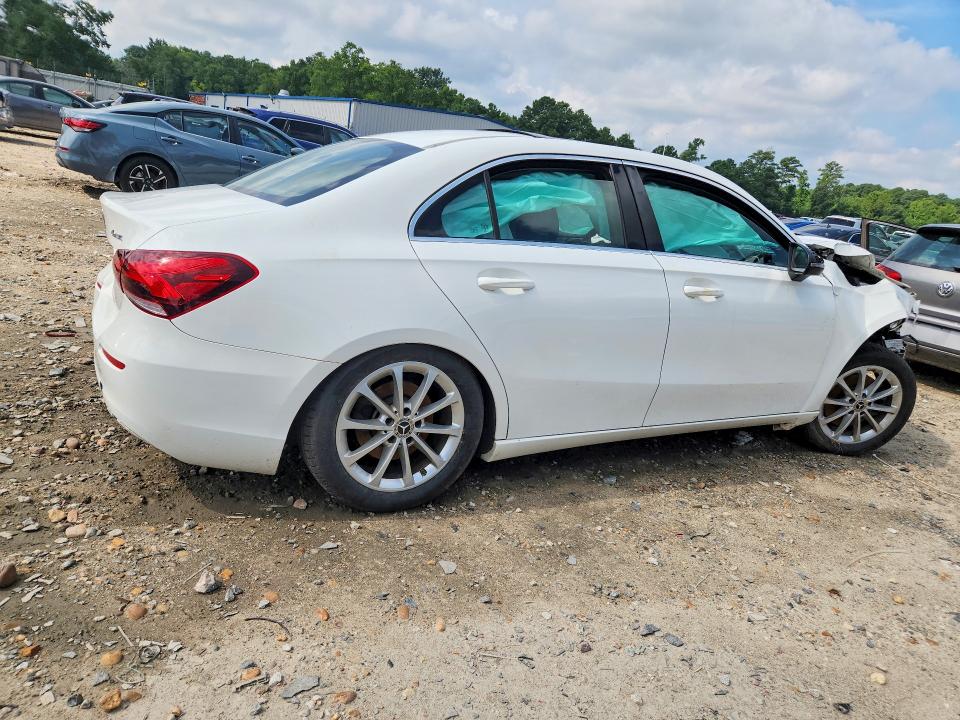 64312926 :رقم المزاد ، W1K3G4FB3LJ211898 vin ، 2020 Mercedes-benz A مزاد بيع